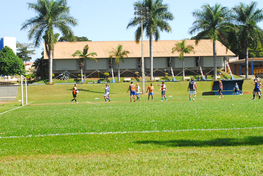 Clima seco é convite para o parque aquático do Clube dos Bancários -  Sindicato dos Bancários no Estado de Goiás